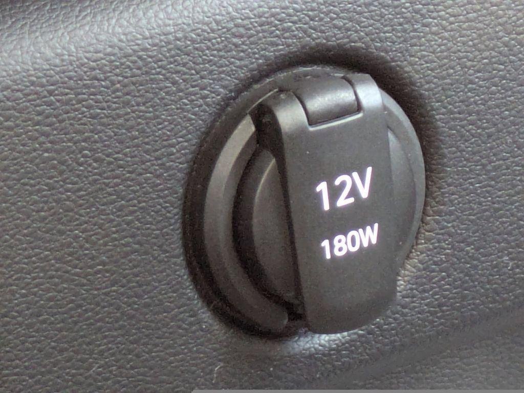 New 2026 White Hyundai SEL Premium FWD image 26