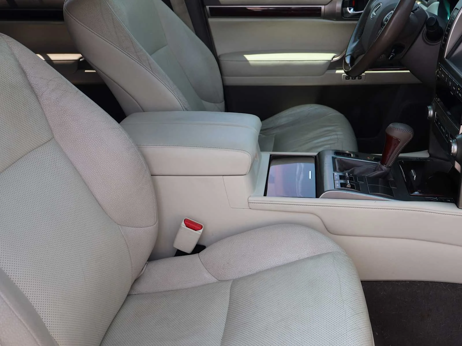 Used 2016 Nebula Gray Pearl Lexus  image 14