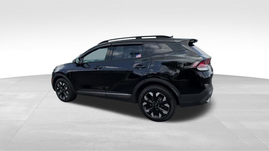 Used 2023 Black Kia X-Line image 4