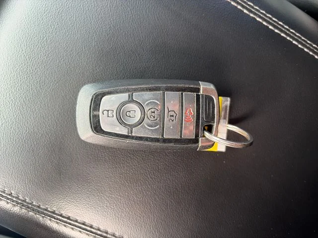 Used 2023 Gray Metallic Ford XLT image 29