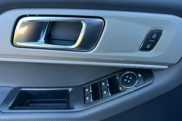New 2026 Carbonized Gray Metallic Ford Active image 33