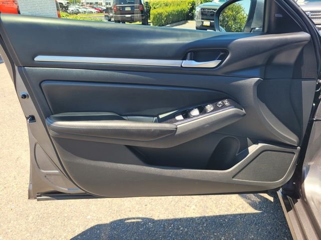 Used 2023 Gray Nissan 2.5 SV image 18