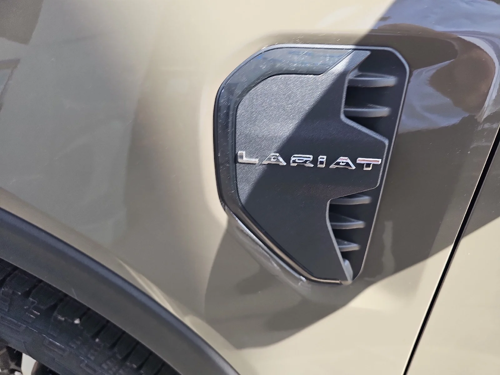 New 2026 Marsh Gray Ford Lariat® image 17