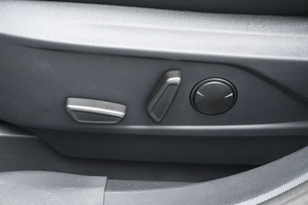 New 2026 Star White Metallic Tri-coat Ford Select image 10