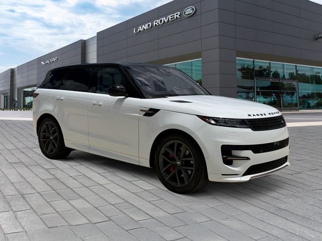Certified Used 2023 Fuji White Land Rover SE Dynamic image 7