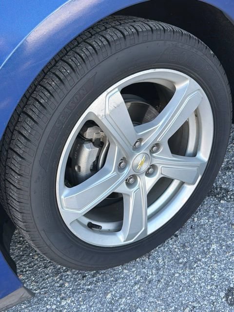 Used 2017 Heather Gray Metallic Chevrolet LT image 6
