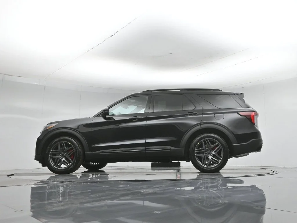 New 2026 Agate Black Metallic Ford ST image 53
