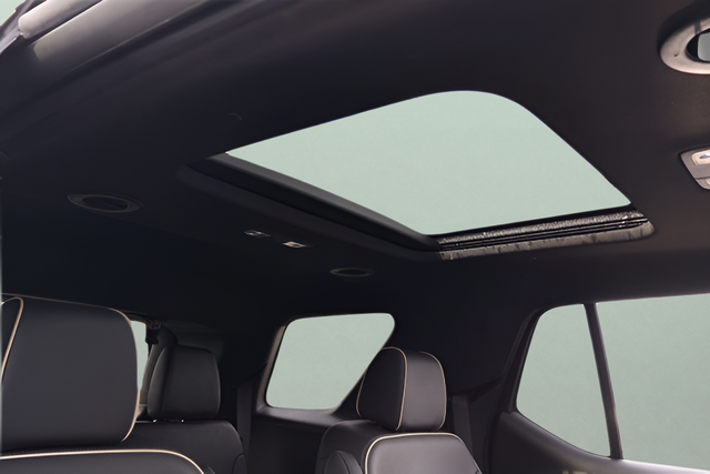 Used 2023 White Chevrolet Premier image 18