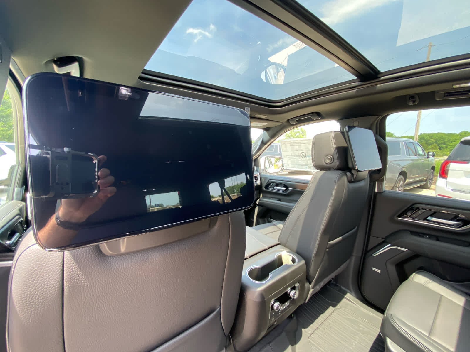 New 2026 Glacier White Tricoat GMC Denali image 23