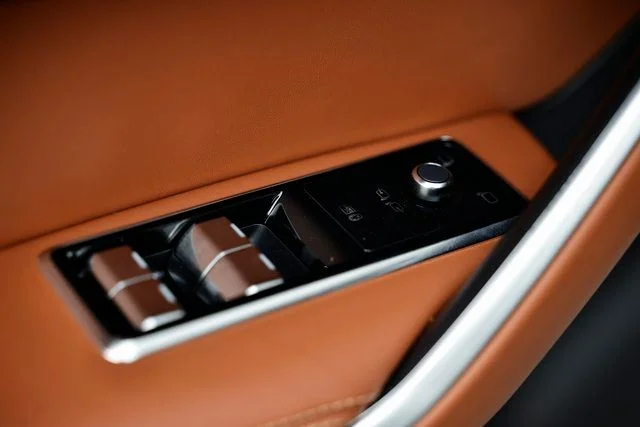 2026 Jaguar F-Pace R-Dynamic S - Photo 17