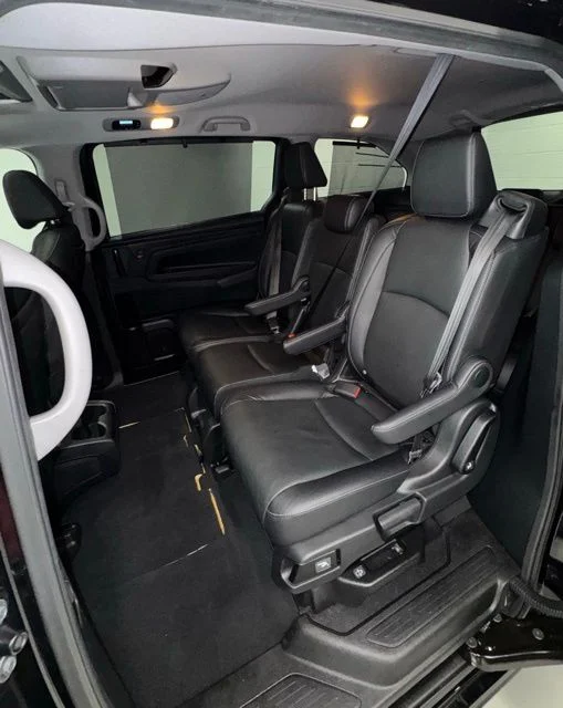 Used 2022 Black Honda Touring image 15