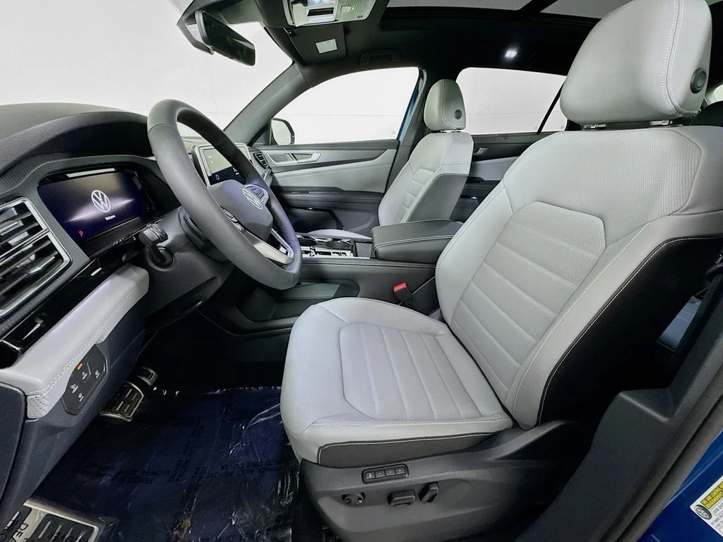 2025 Volkswagen Atlas Cross Sport SEL R-LINE - Photo 6