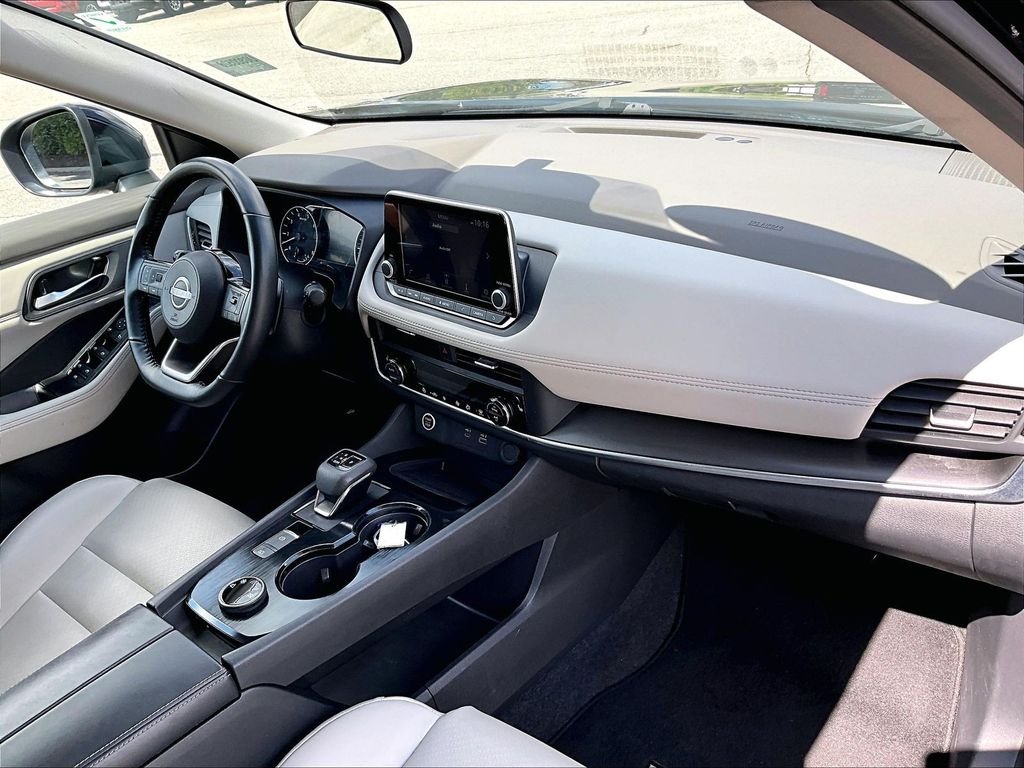 Used 2023 Black Nissan SV image 14
