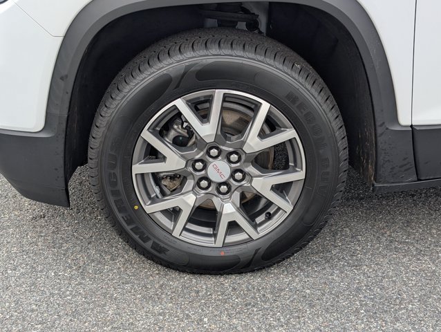 Used 2023 White GMC SLE image 13