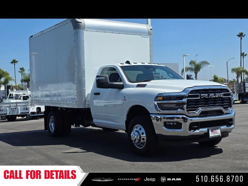 New 2025 Bright White Clear-Coat Exterior Paint RAM Tradesman image 5