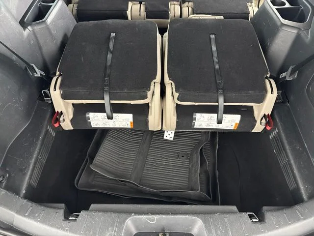 Used 2018 Silver Ford XLT image 27
