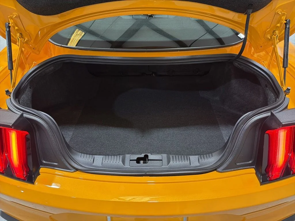 Used 2022 Orange Ford GT image 30