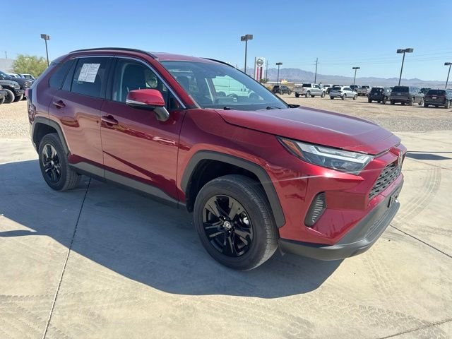 2023 Toyota RAV4 XLE - Photo 4
