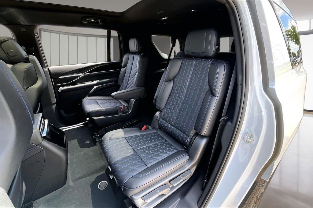 New 2026 Vibrant White Tricoat Cadillac Sport image 10