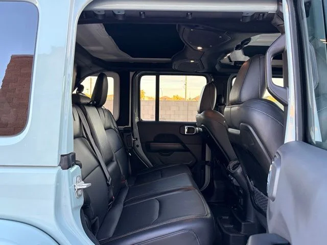 Used 2024 Earl Clearcoat Jeep Sahara 4xe image 15