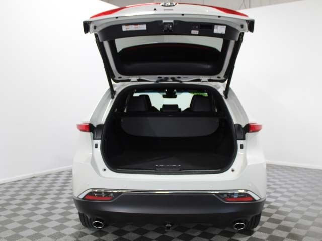 Used 2021 Blizzard Pearl Toyota XLE image 16