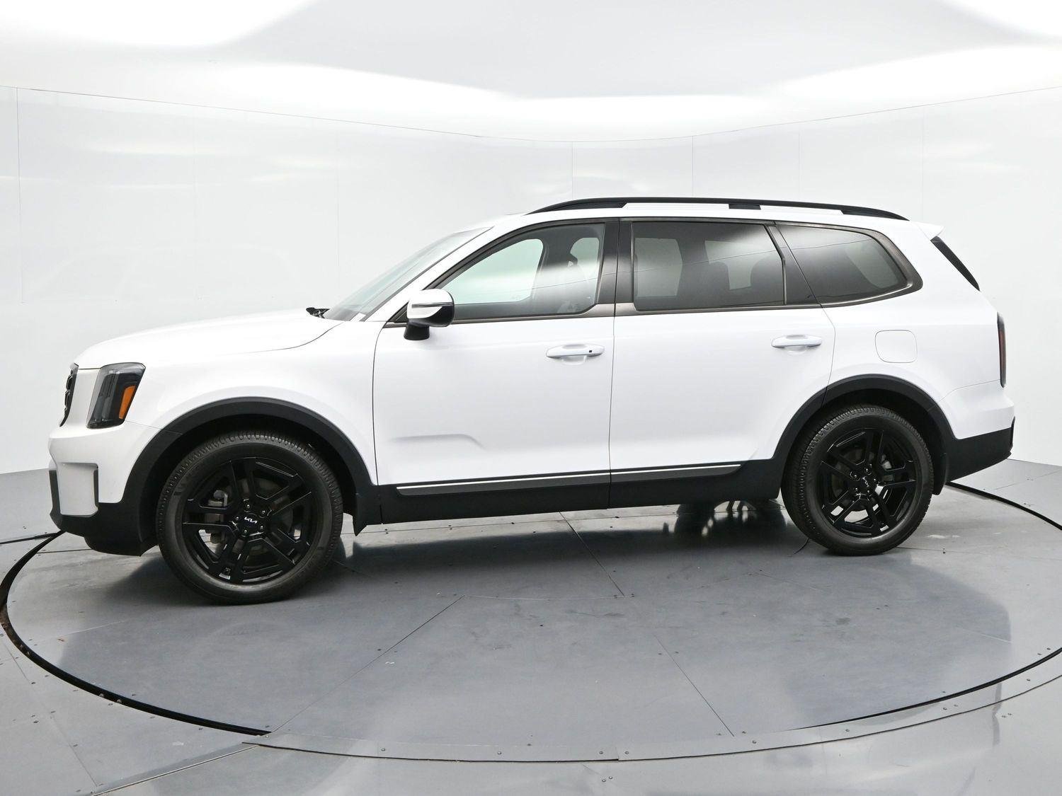 Used 2023 Glacial White Pearl Kia EX X-Line image 4