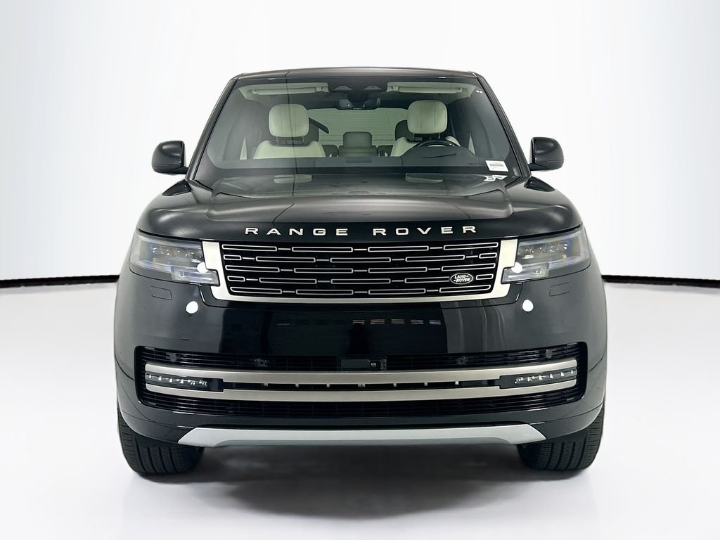New 2026 Santorini Black Land Rover SE image 2