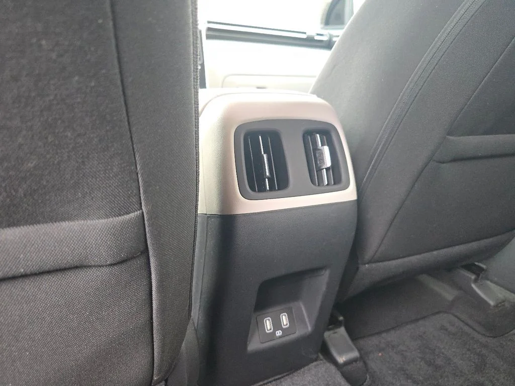 Used 2024 Gray Hyundai Blue image 27