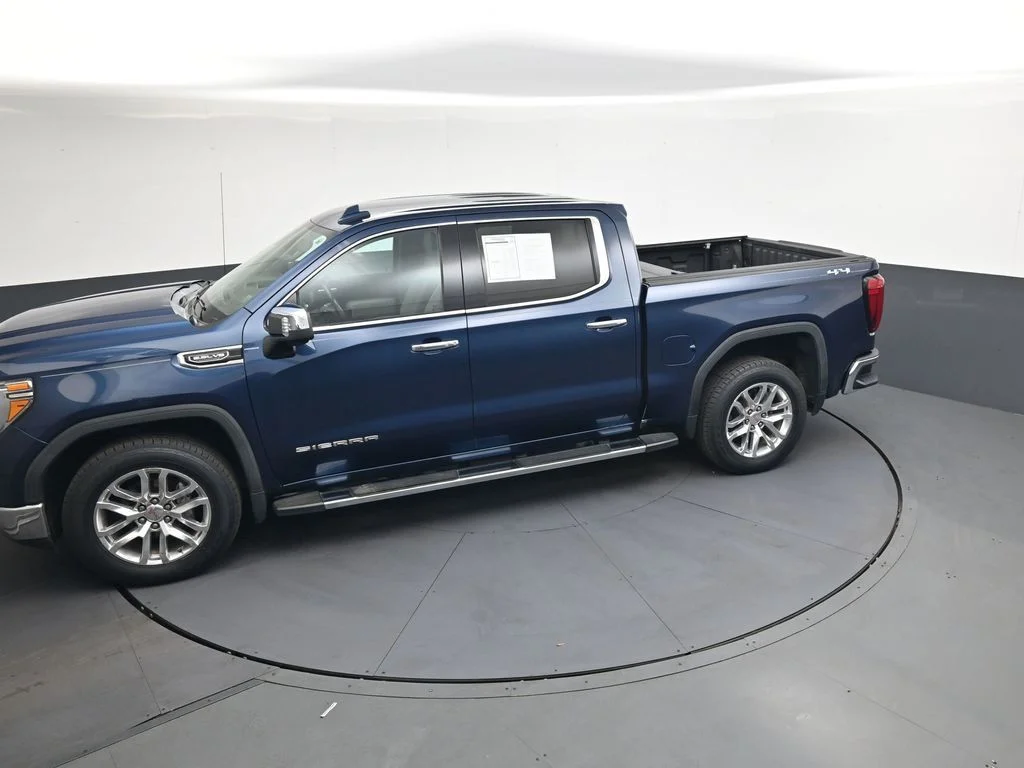 Used 2020 Blue GMC SLT image 40