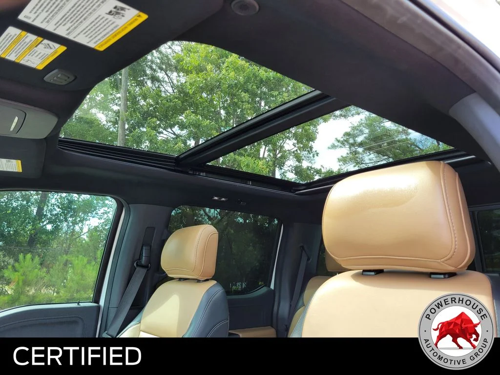 Used 2021 White Ford Lariat image 23