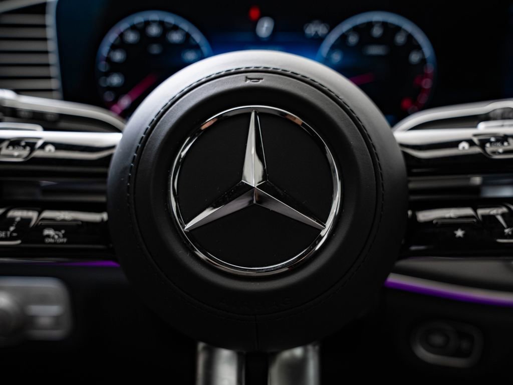 Certified Used 2026 Obsidian Black Metallic Mercedes-Benz GLE 580 image 31