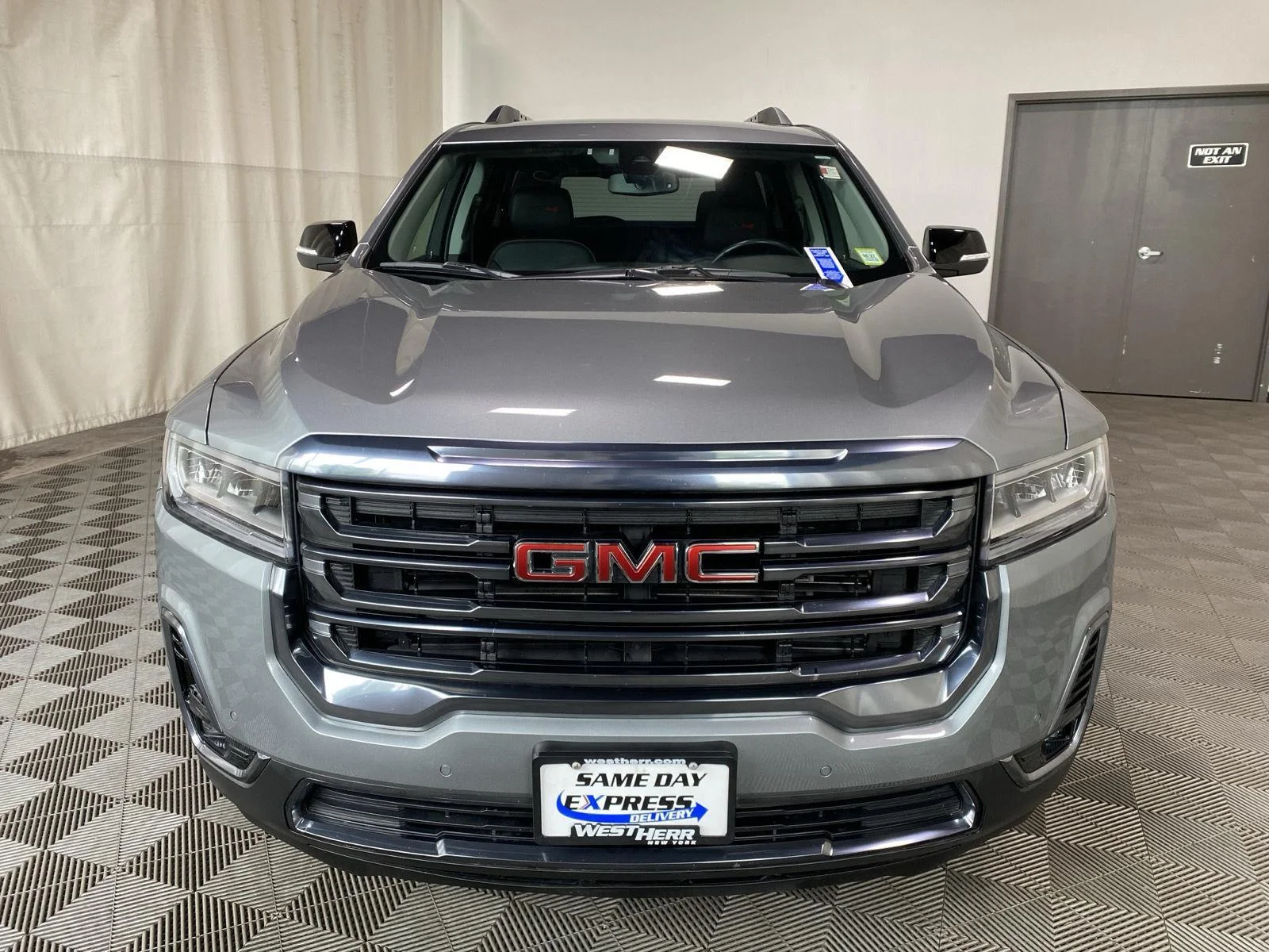 Used 2023 Sterling Metallic GMC AT4 image 3
