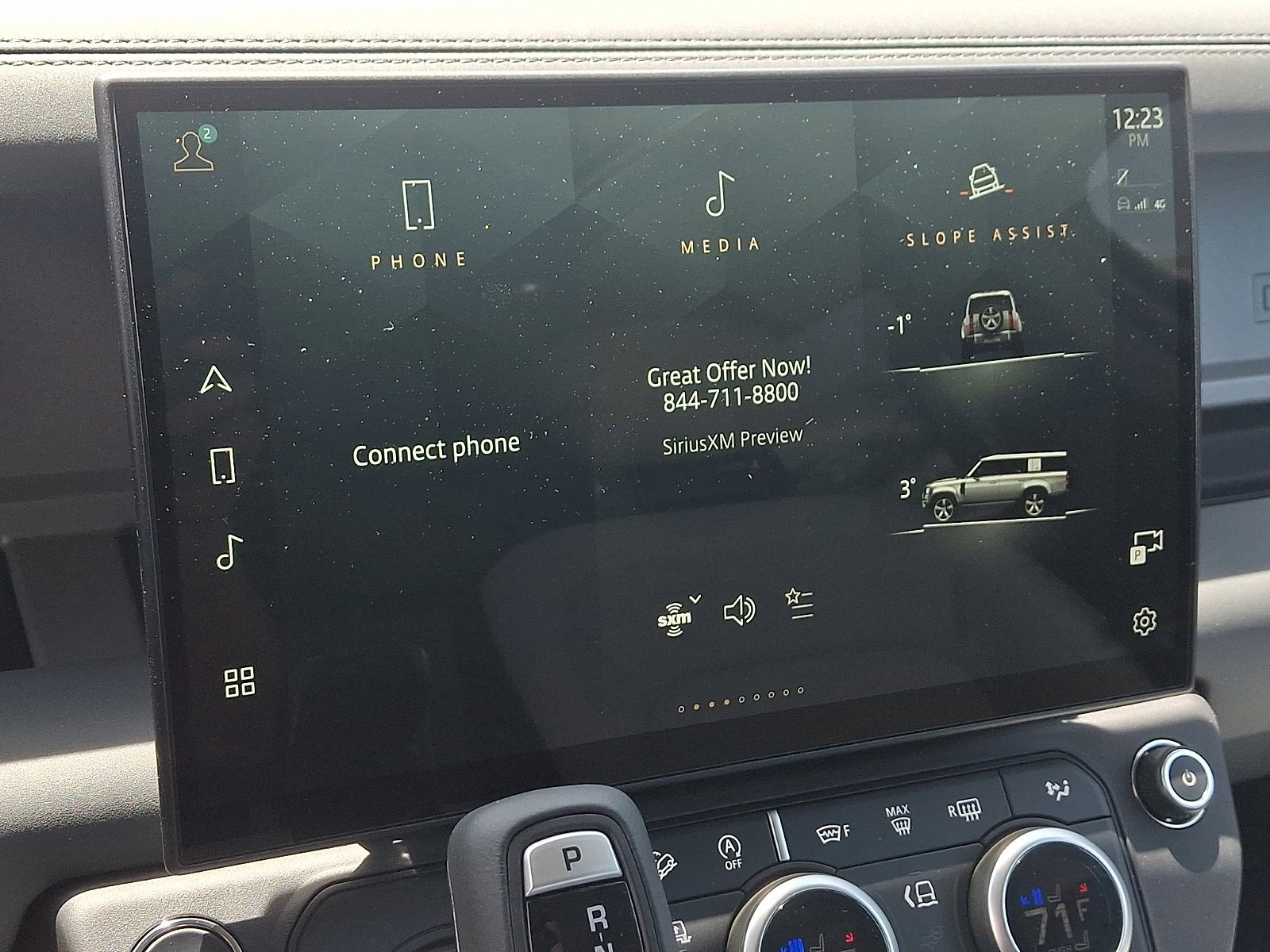 2026 Land Rover Defender V8 - Photo 11