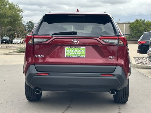 Used 2025 Red Toyota XLE image 4