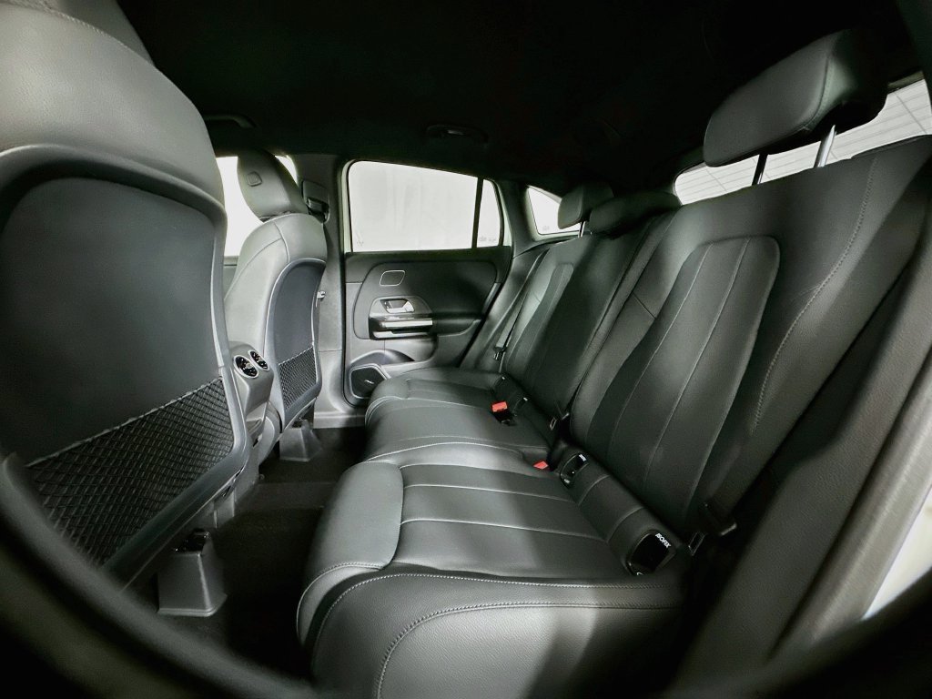 New 2026 Polar White Mercedes-Benz GLA 250 image 55