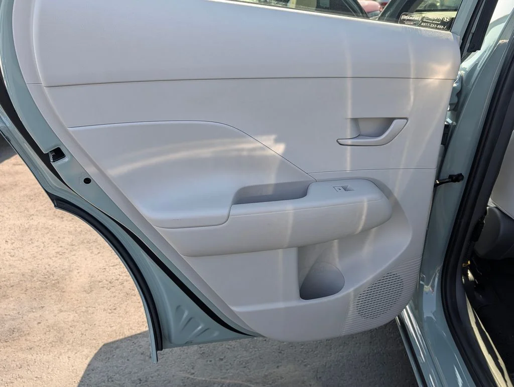 Used 2024 Green Hyundai SEL image 15