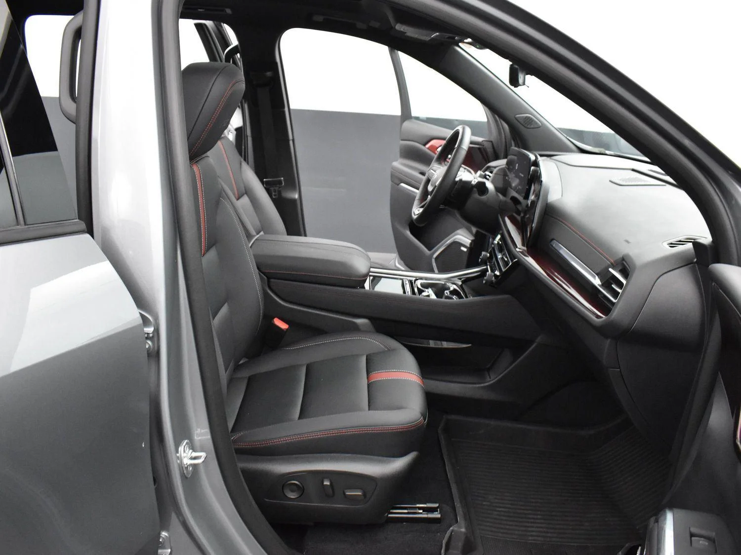 Used 2024 Sterling Gray Metallic Chevrolet RS image 33