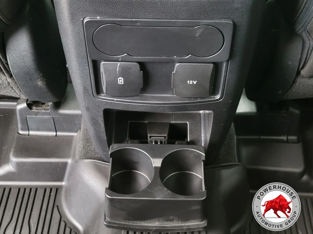 Used 2023 Green Ford XLT image 18