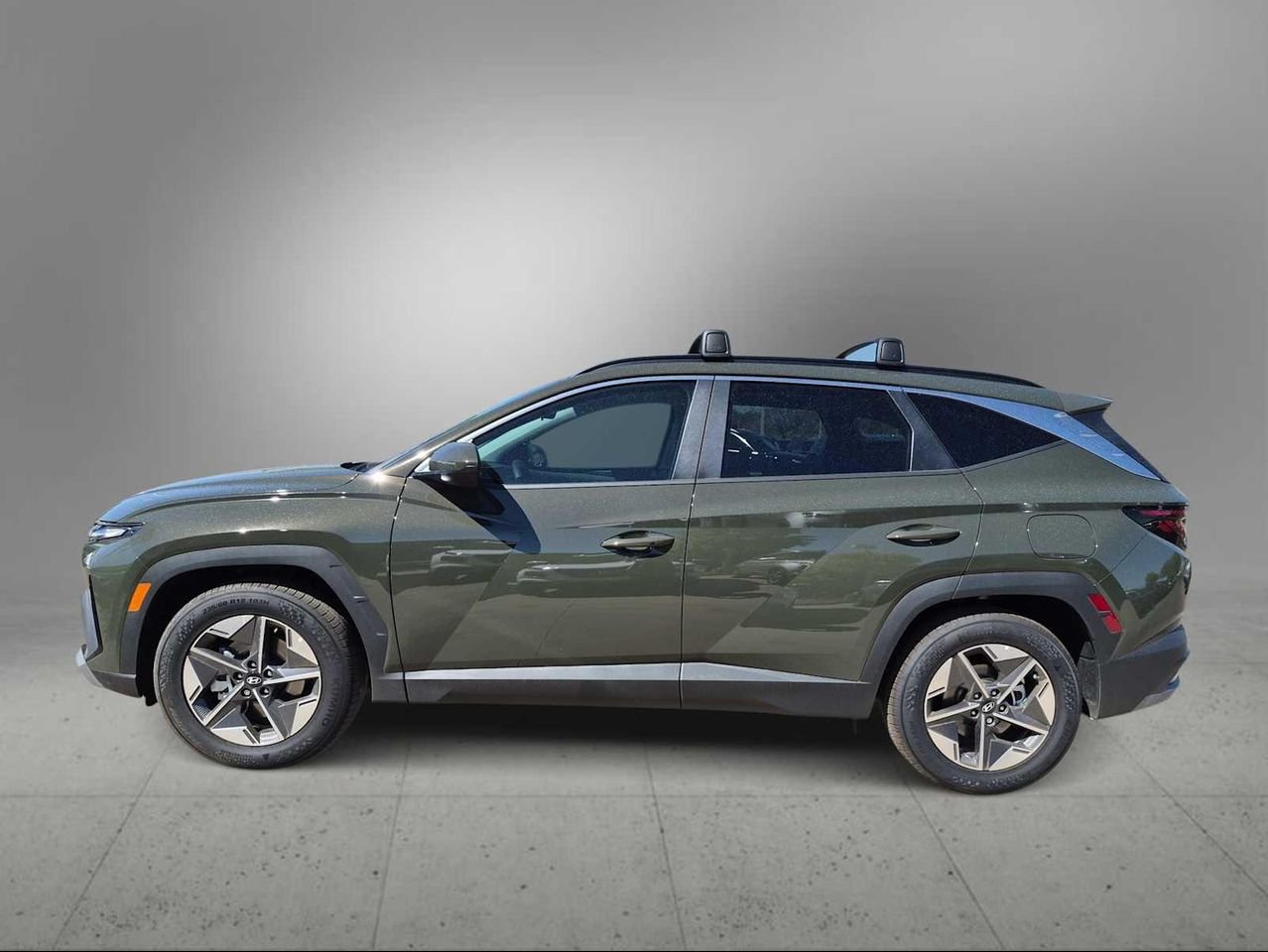 New 2026 Rockwood Green Hyundai SEL FWD image 5
