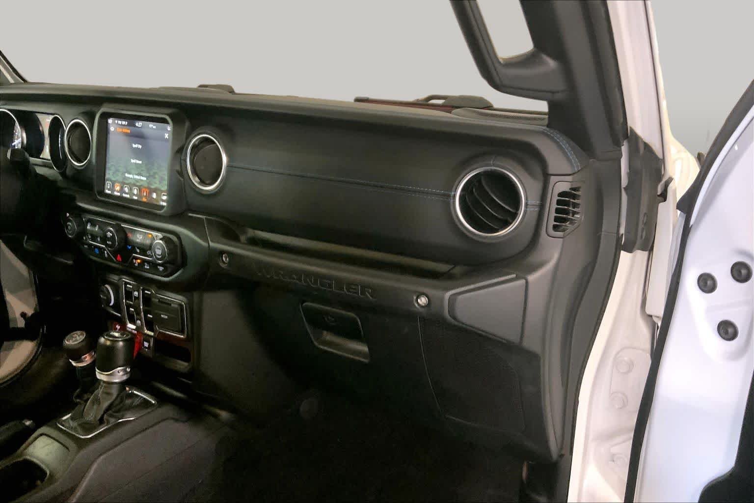 Used 2022 Bright White Clearcoat Jeep Unlimited Rubicon image 18