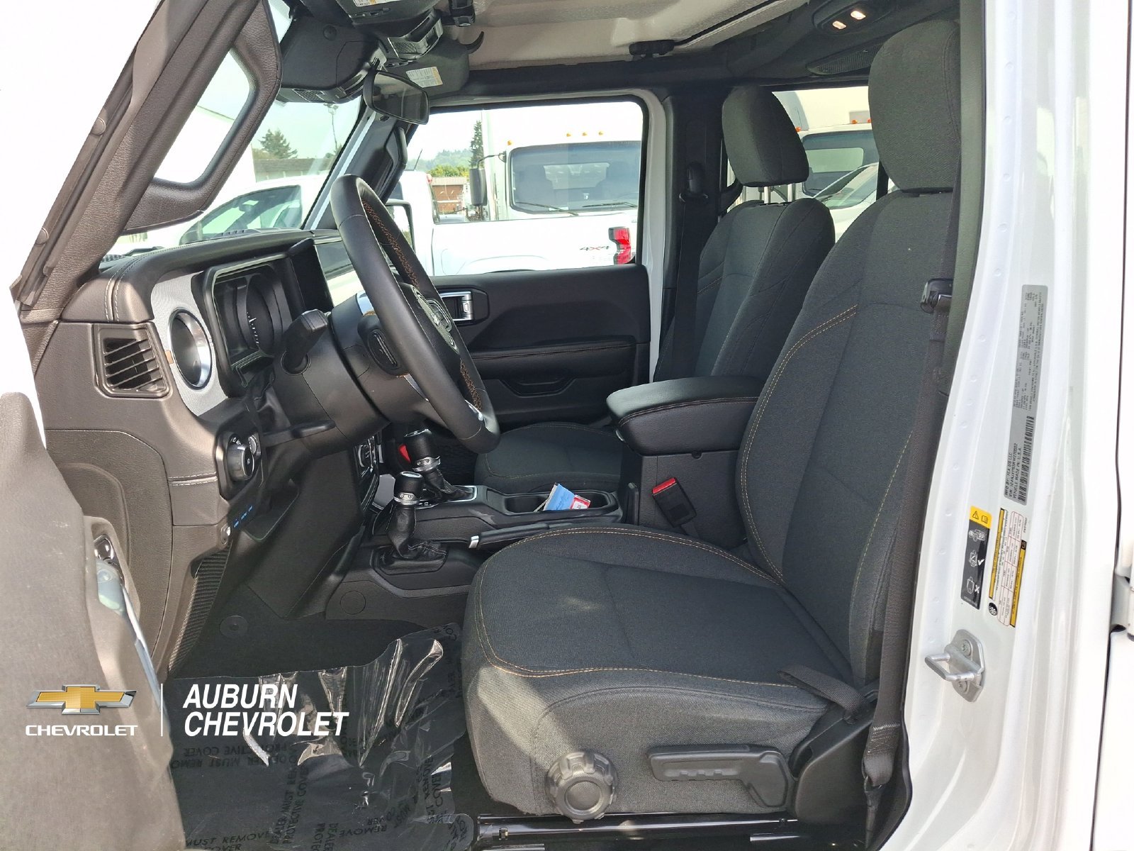 Used 2024 White Jeep Sahara 4xe image 17