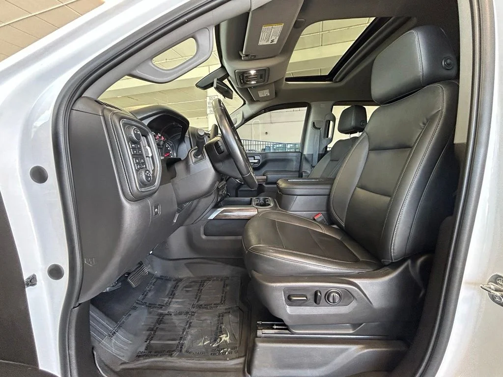 Used 2021 White Chevrolet RST image 11