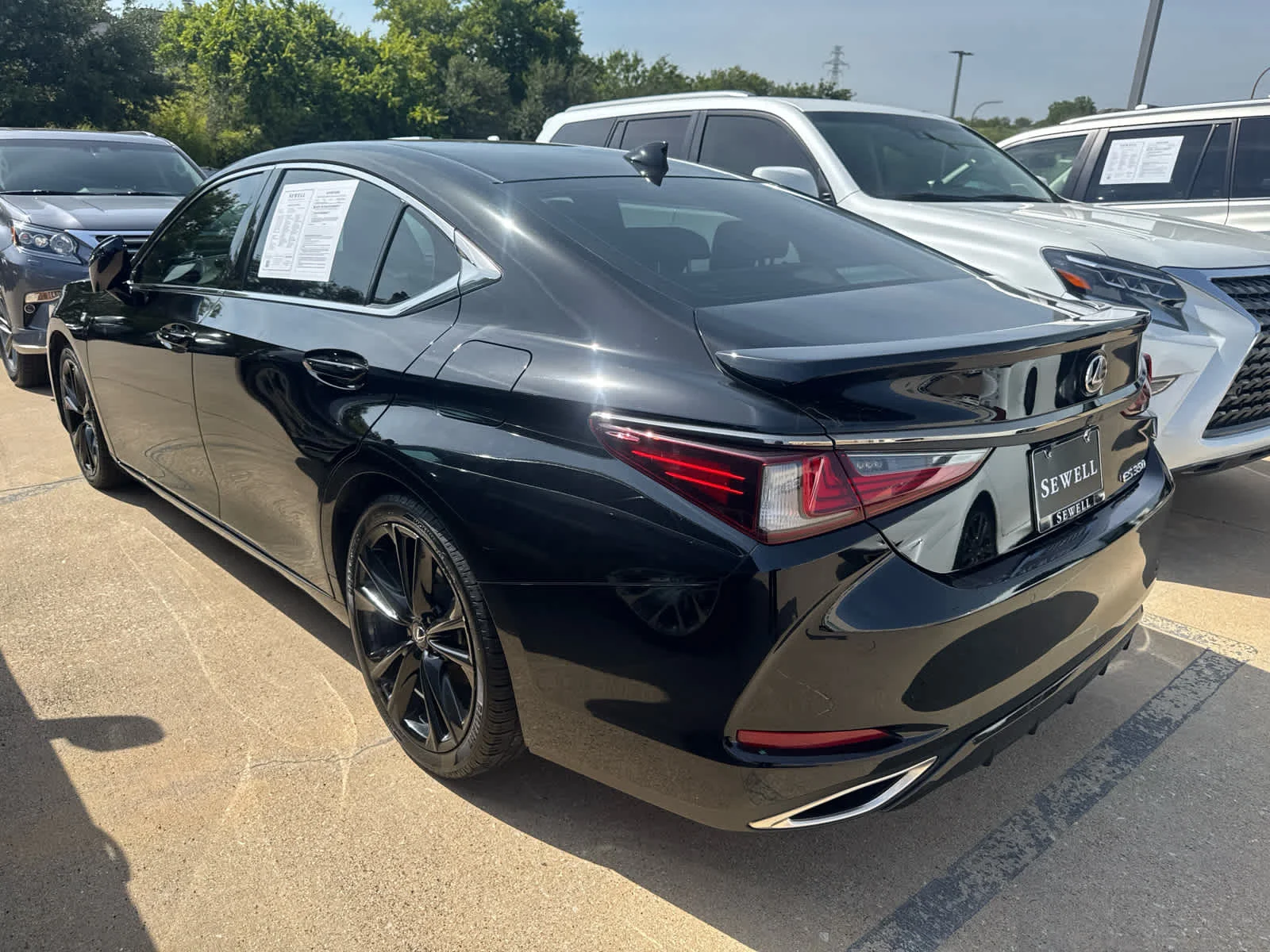 Used 2022 Obsidian Lexus F SPORT image 4