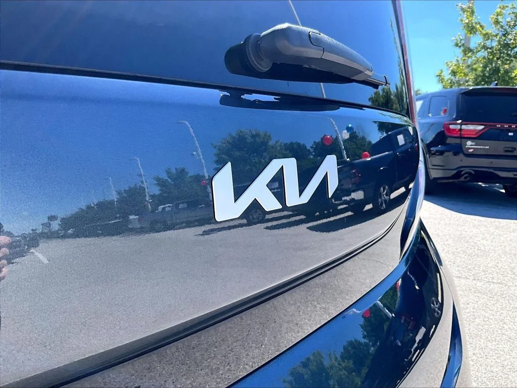 Used 2023 Gray Kia LX image 9