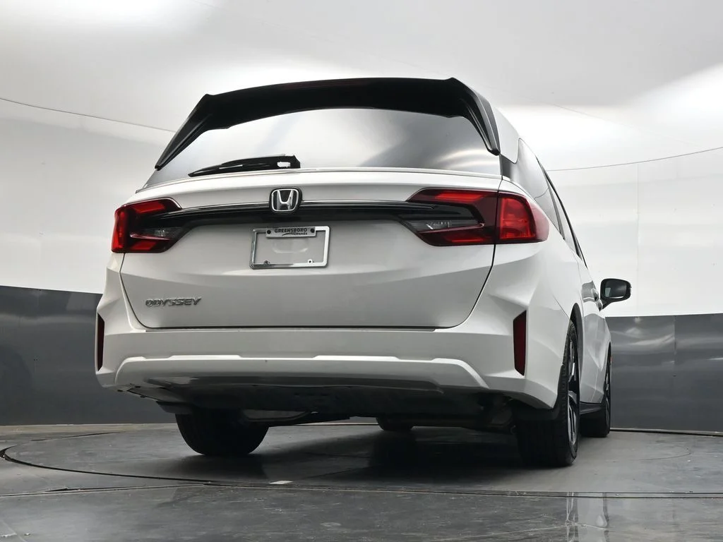 Certified Used 2025 White Honda EX-L image 46
