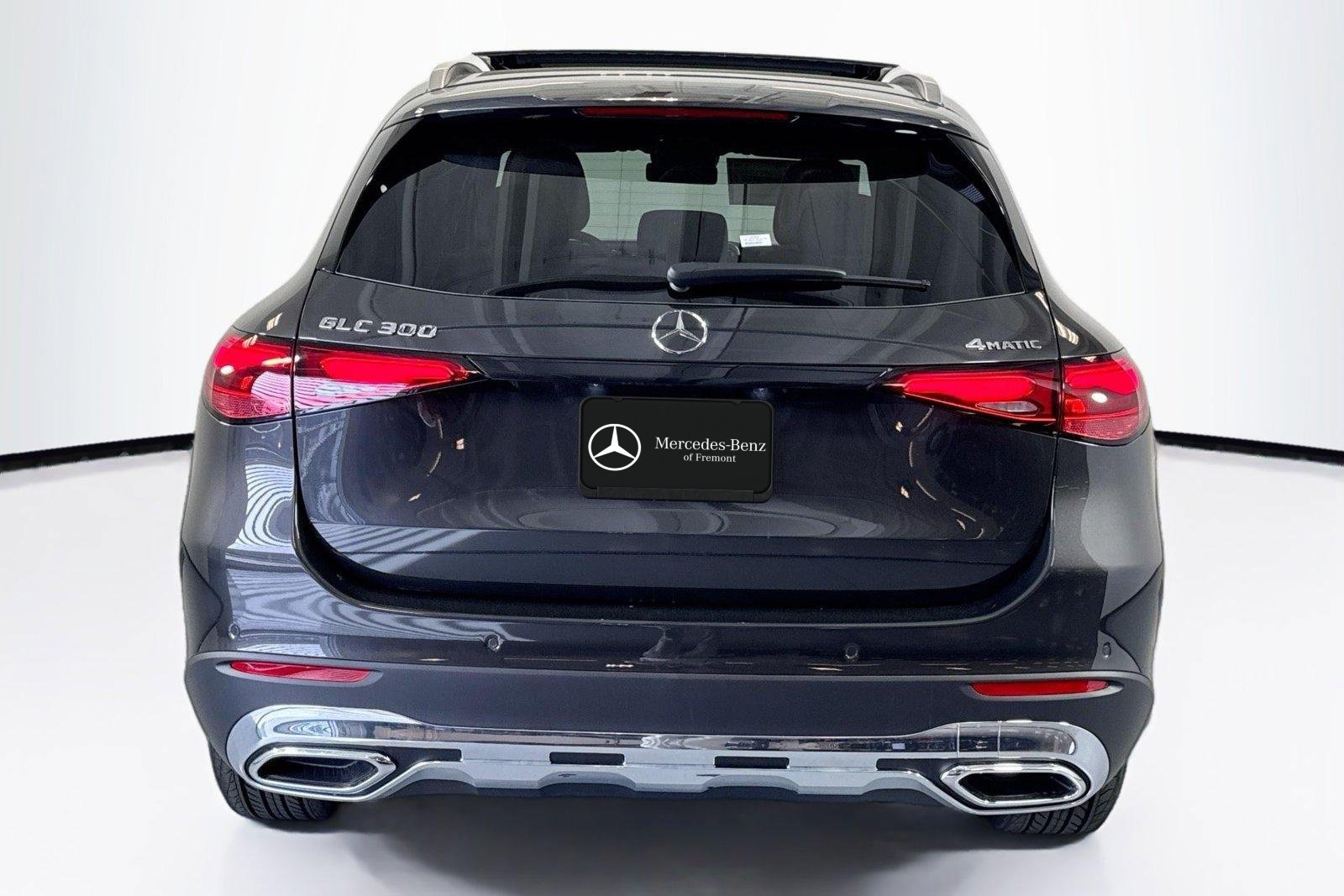 New 2026 Graphite Grey Metallic Mercedes-Benz GLC 300 image 6