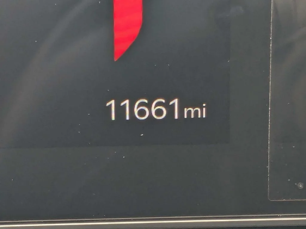 Used 2025  Kia EX image 27