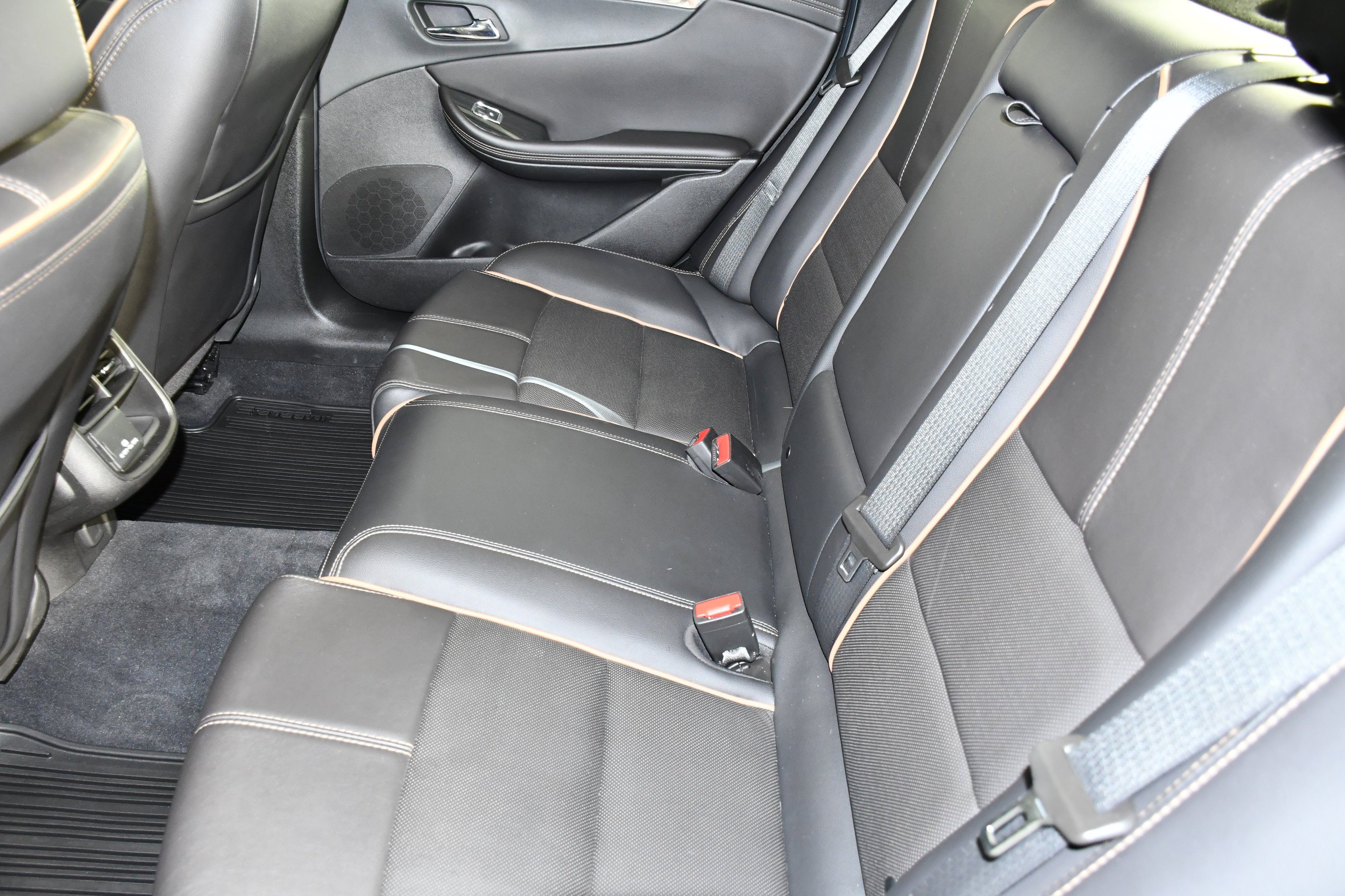 Used 2020 White Chevrolet Premier image 47