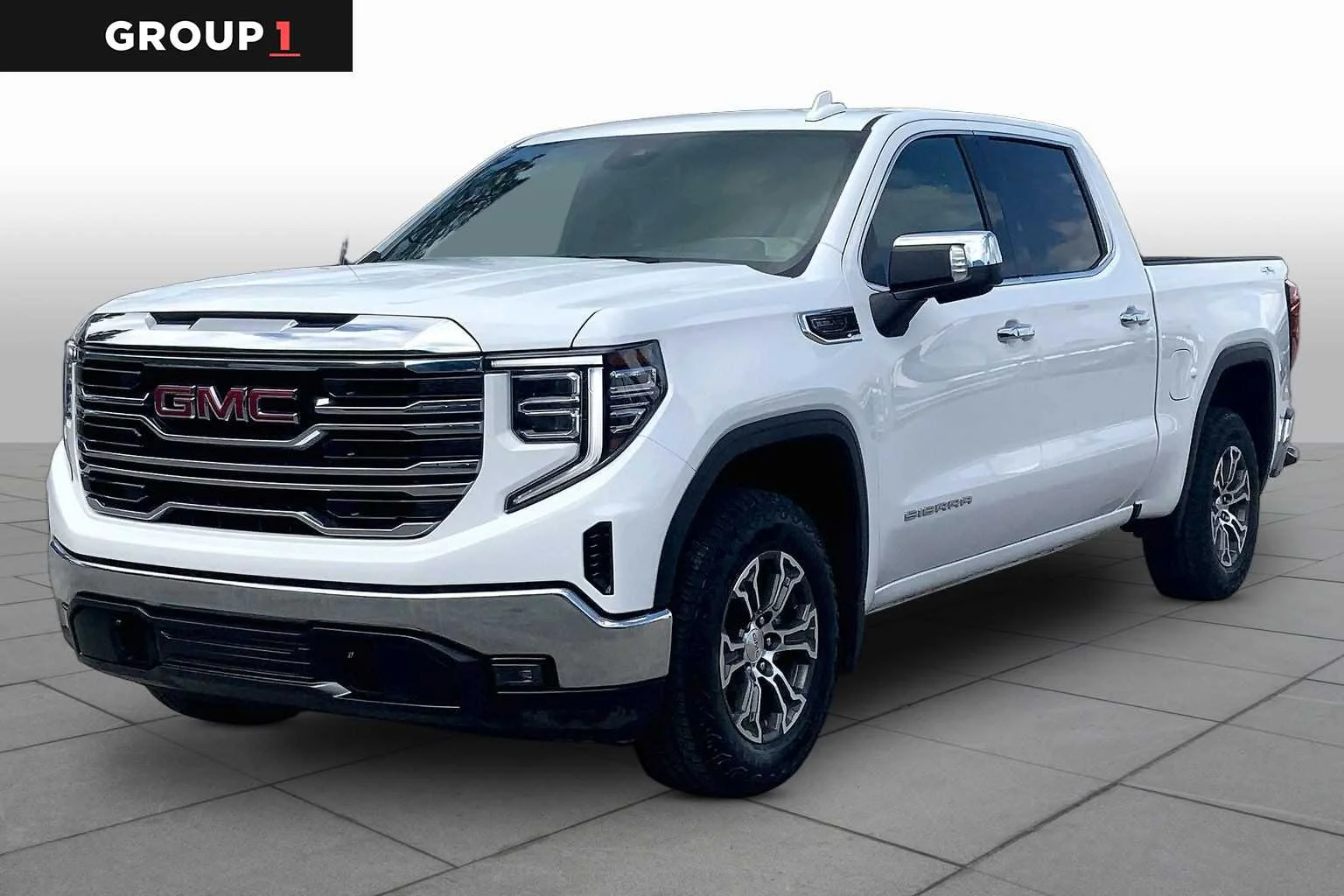 2025 GMC Sierra 4WD Crew Cab Short Box SLT's photo