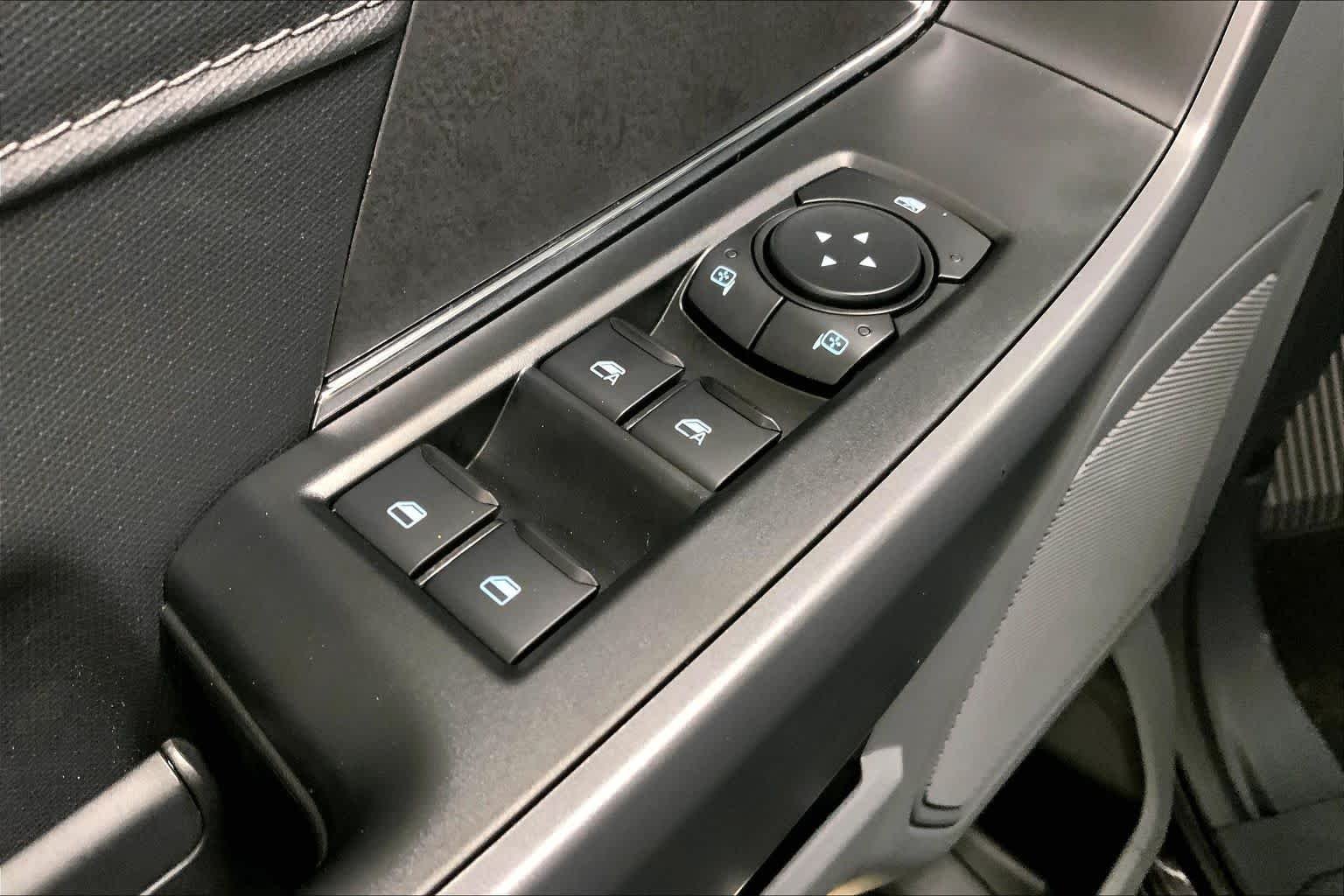 New 2026 Agate Black Metallic Ford XLT image 17